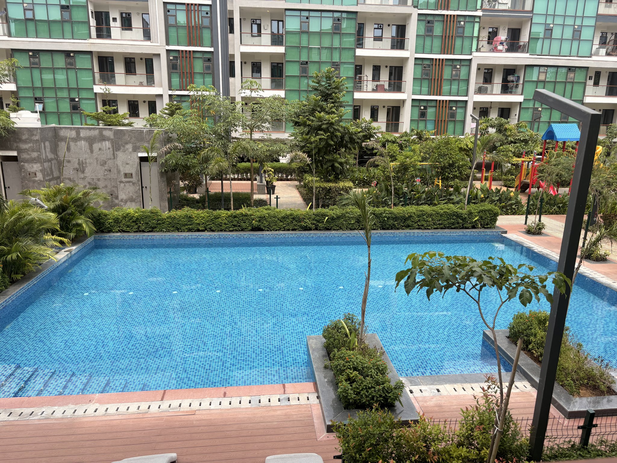 Swimming pool